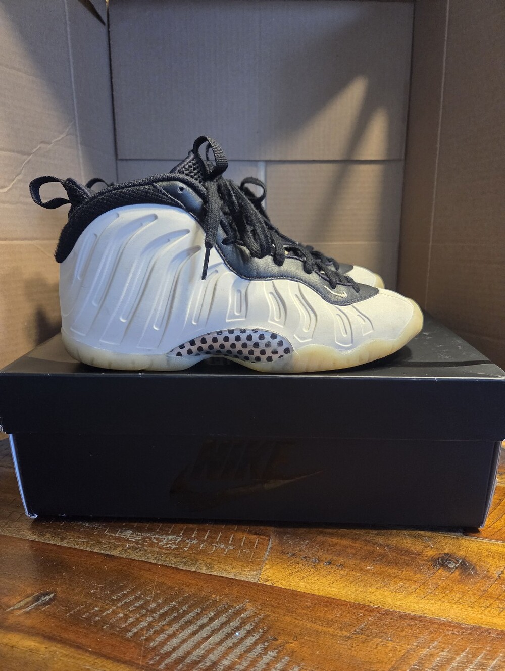 Kids Foamposite-Style Athletic Shoes in White and Black